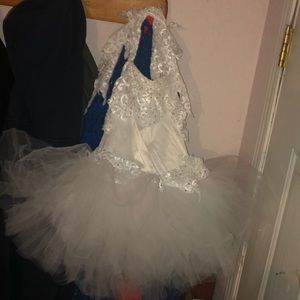 Absolutely breathtaking costume/outfit!